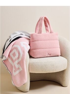New Victoria’s Secret Pink Tote Bag and Blanket